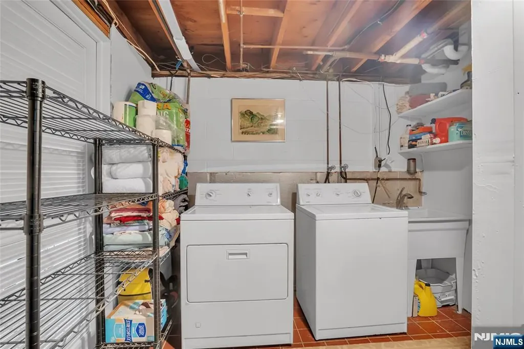 12 Stafford Drive Wanaque NJ 07465