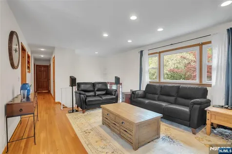 12 Stafford Drive Wanaque NJ 07465