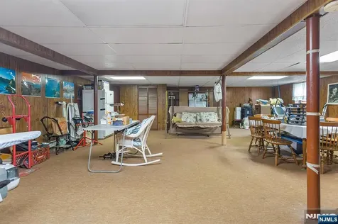 40 17th Avenue Elmwood Park NJ 07407