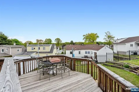 40 17th Avenue Elmwood Park NJ 07407