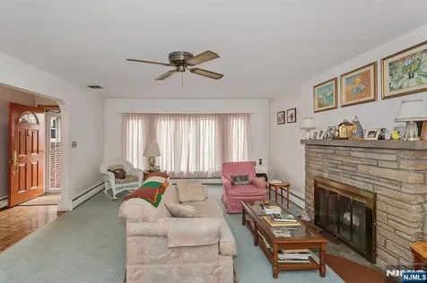40 17th Avenue Elmwood Park NJ 07407