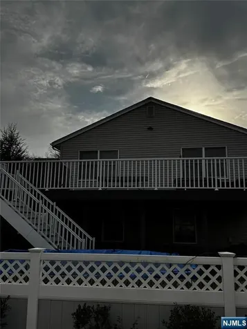 7 Spruce Street Elmwood Park NJ 07407