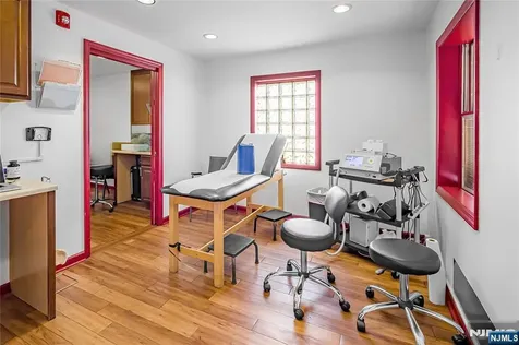 582 Franklin Avenue Nutley NJ 07110