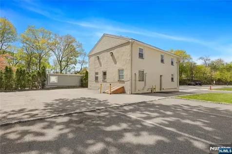 582 Franklin Avenue Nutley NJ 07110
