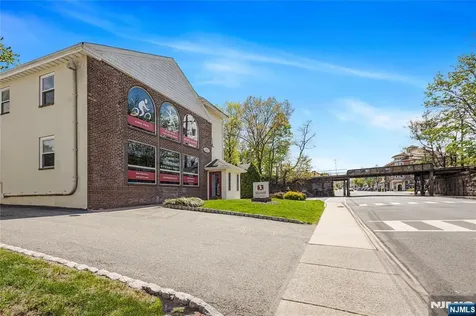 582 Franklin Avenue Nutley NJ 07110