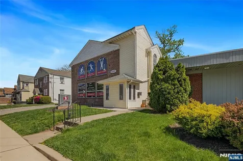 582 Franklin Avenue Nutley NJ 07110