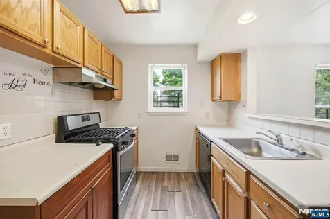 24 Johnson Avenue Newark NJ 07108