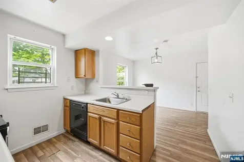 24 Johnson Avenue Newark NJ 07108