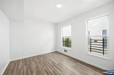 24 Johnson Avenue Newark NJ 07108