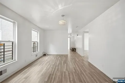 24 Johnson Avenue Newark NJ 07108