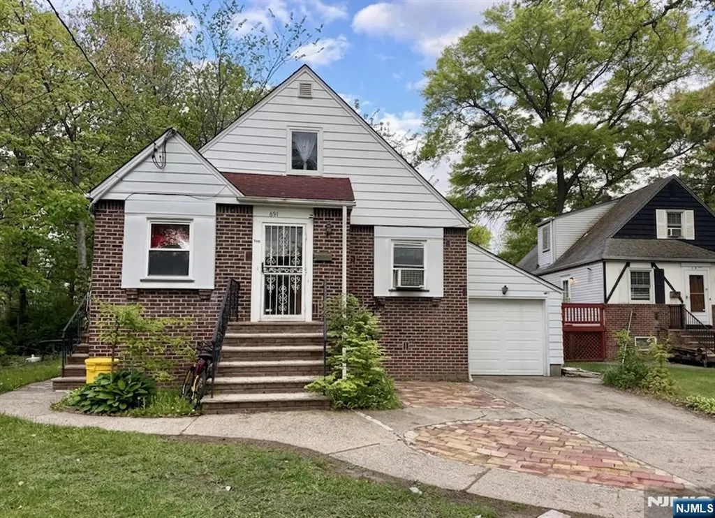 691 River Road Teaneck NJ 07666