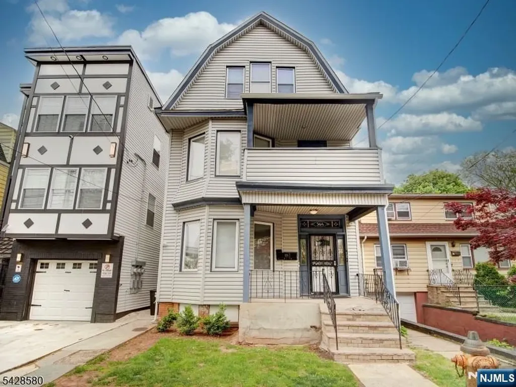 564 Sanford Avenue Newark NJ 07106