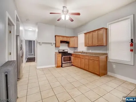 564 Sanford Avenue Newark NJ 07106