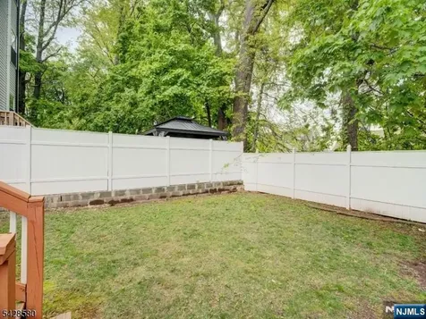 564 Sanford Avenue Newark NJ 07106