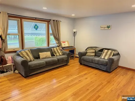 318 Cumberland Avenue Paterson NJ 07502