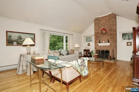 51 Palisade Avenue Emerson NJ 07630