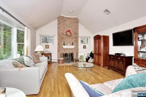 51 Palisade Avenue Emerson NJ 07630