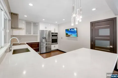 247 Glenwood Avenue Leonia NJ 07605