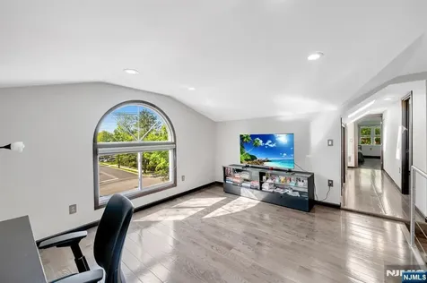 247 Glenwood Avenue Leonia NJ 07605