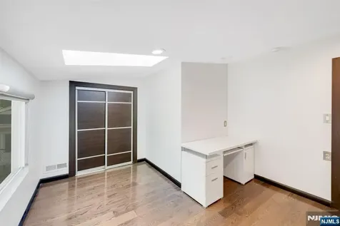 247 Glenwood Avenue Leonia NJ 07605