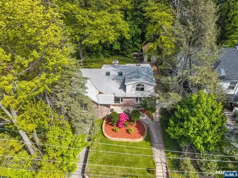 247 Glenwood Avenue Leonia NJ 07605