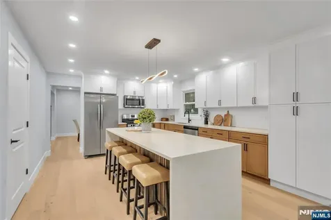76 Point View Parkway Wayne NJ 07470