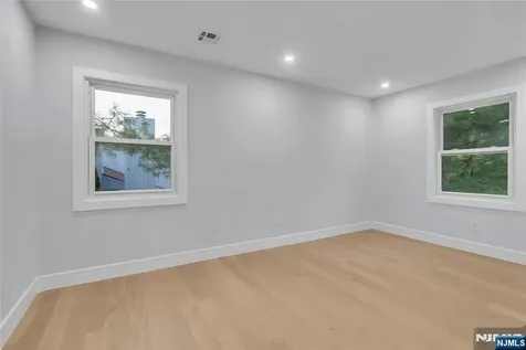 76 Point View Parkway Wayne NJ 07470