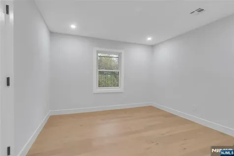 76 Point View Parkway Wayne NJ 07470