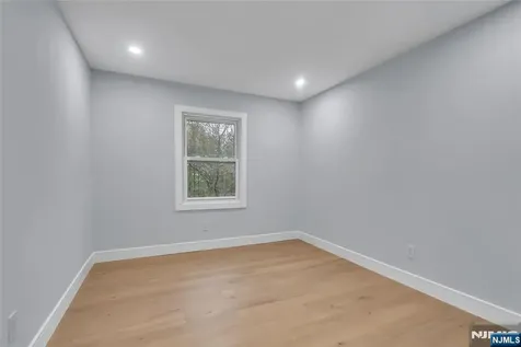 76 Point View Parkway Wayne NJ 07470