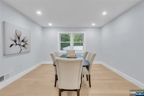 76 Point View Parkway Wayne NJ 07470