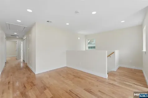 271-273 Schley Street Newark NJ 07112