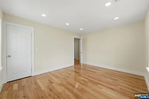 271-273 Schley Street Newark NJ 07112