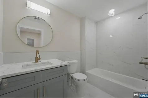 271-273 Schley Street Newark NJ 07112