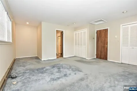 51 Charles Street Dumont NJ 07628