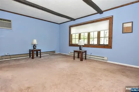 51 Charles Street Dumont NJ 07628
