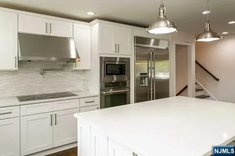 2 Monument Place Cresskill NJ 07626