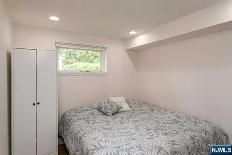 2 Monument Place Cresskill NJ 07626