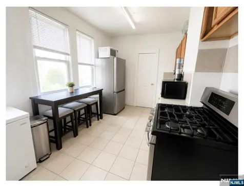 25 Hazelton Street Ridgefield Park NJ 07660
