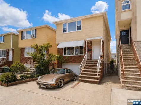 10B Reynolds Avenue East Newark NJ 07029
