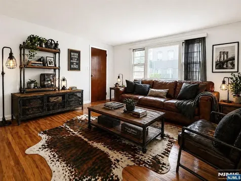 10B Reynolds Avenue East Newark NJ 07029