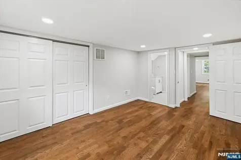 37 Roth Avenue Oakland NJ 07417