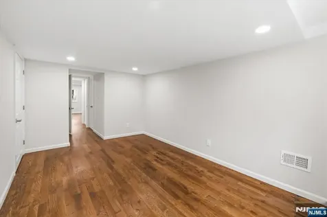 37 Roth Avenue Oakland NJ 07417