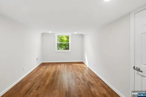 37 Roth Avenue Oakland NJ 07417