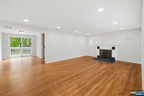 37 Roth Avenue Oakland NJ 07417