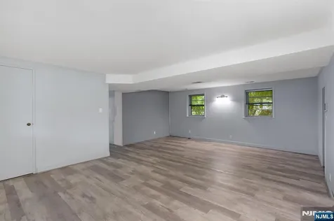 339 Beechwood Road Oradell NJ 07649