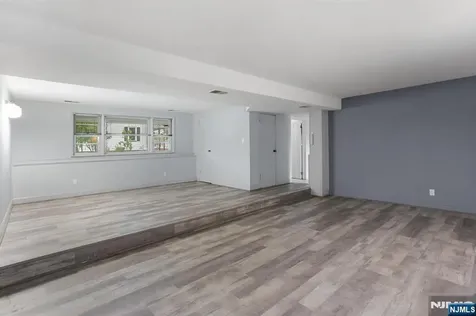 339 Beechwood Road Oradell NJ 07649