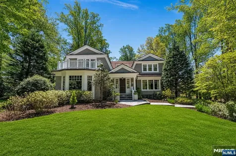 14 Coach Lane Upper Saddle River NJ 07458