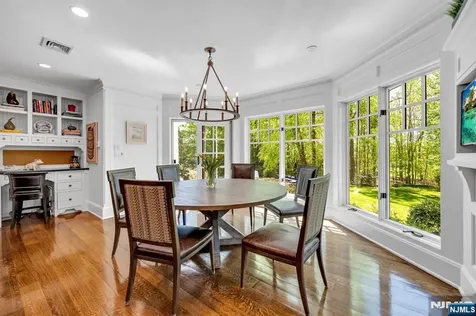 14 Coach Lane Upper Saddle River NJ 07458