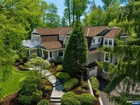 14 Coach Lane Upper Saddle River NJ 07458