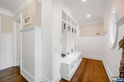14 Coach Lane Upper Saddle River NJ 07458